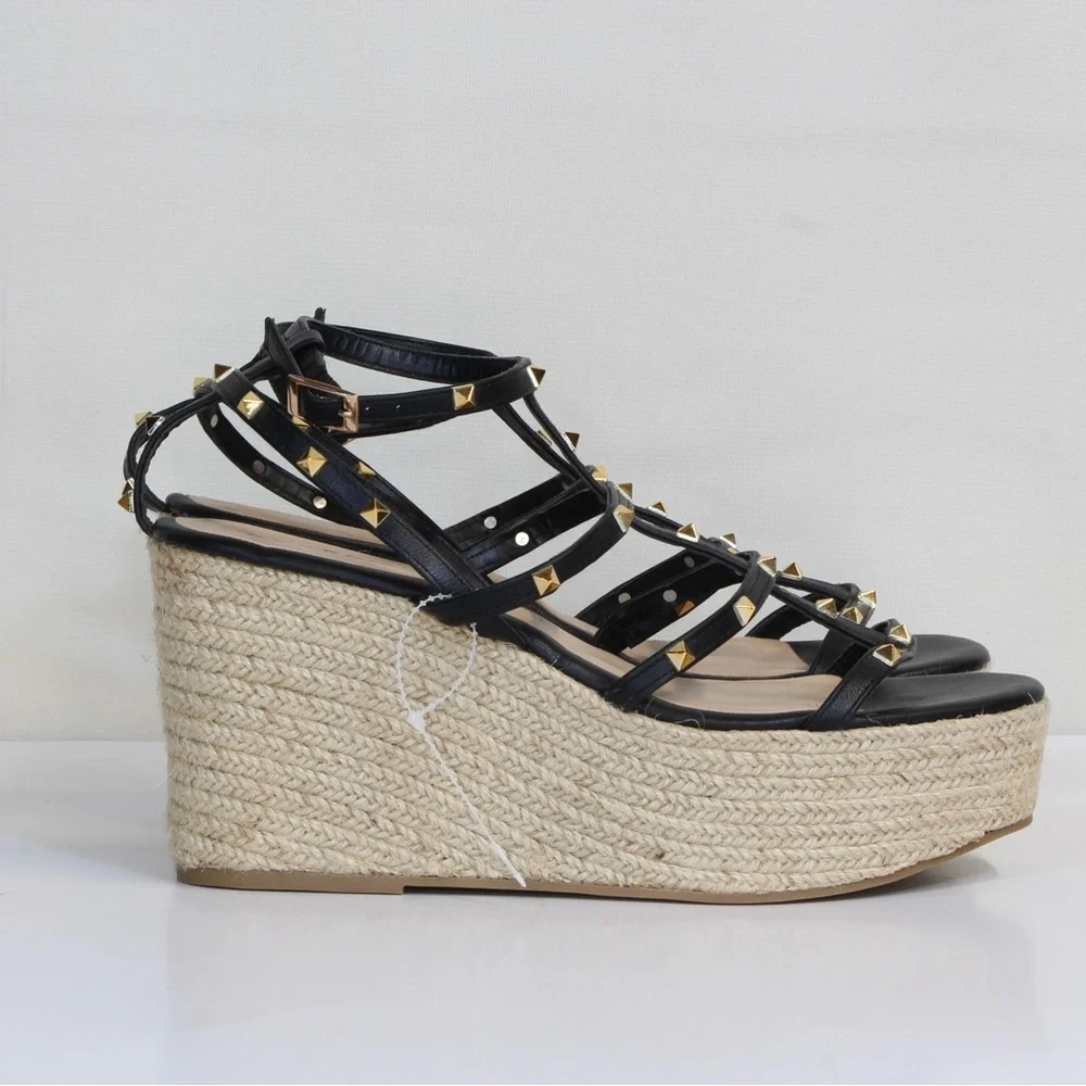 Bamboo Black Strappy Espadrille Studded Platform Gladiator Sandals NWOT